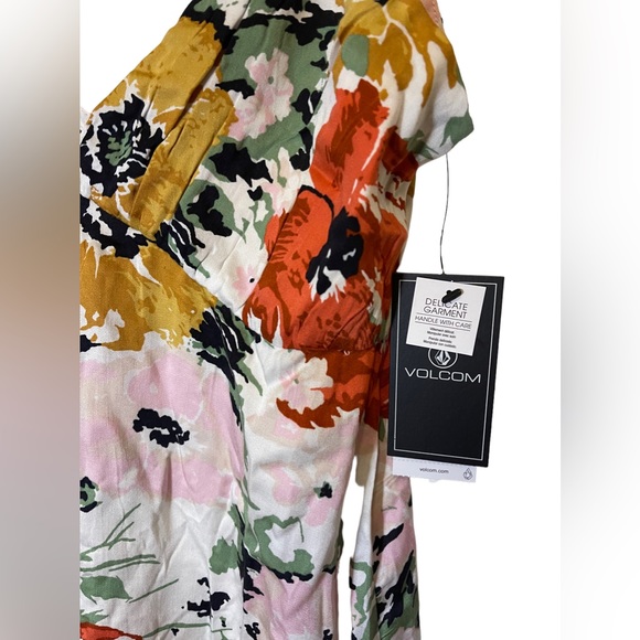 Volcom floral dress size S - Picture 3 of 4
